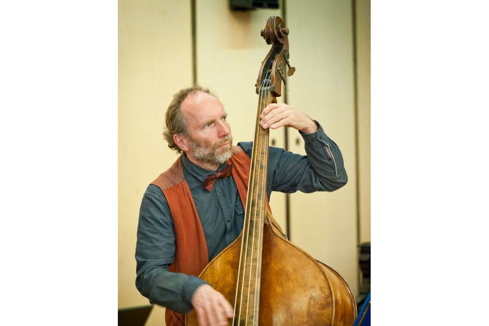 Rudi Endres Rudi Endres | Kontrabassist